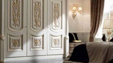 Venetian style wardrobe